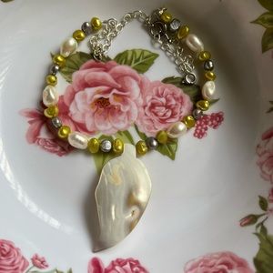 Fresh Water Pearls with Shell Pendant